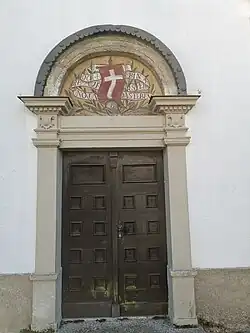 Eingangsportal Maria im Walde, jetzt Kriegerkapelle Neubiberg