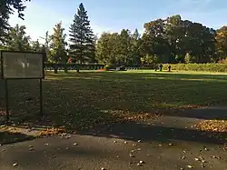 Kriegsgräberstätten auf dem Westfriedhof mit zahlreichen zivilen Opfern.