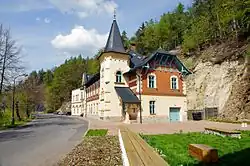 Anlage einer „Stallburg“ Stallungen für die Fa. Mattoni