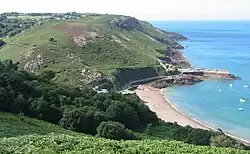 Bouley Bay mit Hafen und Strand