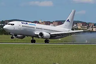 Eine Boeing 737-3H4(WL) der ALK Airlines