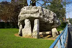 Die Pierre levée in Poitiers