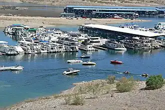Hausboote in der Callville Bay Marina, 2007