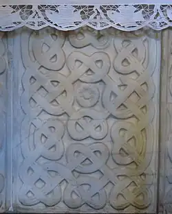 Platte mit Flechtwerk, Anfang 9. Jahrhundert