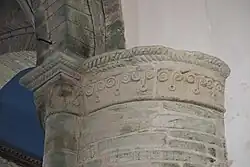 Kapitell mit Spiralmotiven