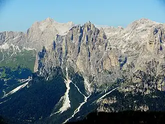 Rosengartenspitze (hinten links), Gran Cront (vorne mittig) und Cima Scalieret (hinten rechts)