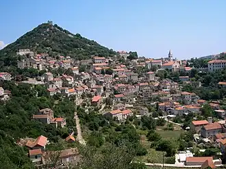 Hum im Hintergrund, Lastovo (Gemeinde) im Vordergrund