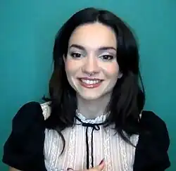 Die Hauptdarsteller David Howard Thornton und Lauren LaVera