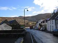 Die N59 kurz vor der Brücke