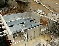 Die eingesetzten drei Wellenkörper, 2022