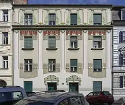 Wohn- und Geschäftshaus