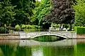 Leonie Bridge im Grove Park