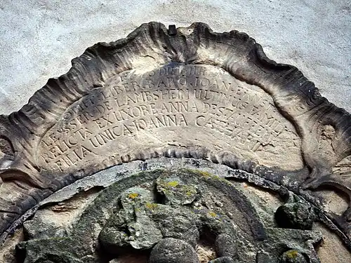 Deidesheim, Pfarrkirche St. Ulrich: Zusatzepitaph des letzten Familien­angehörigen Johann Ernst Leyser von Lambsheim (1657–1746)