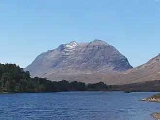 Der Liathach, Blick von Loch Clair.