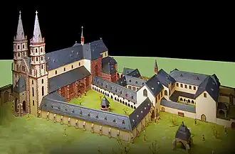 Liebfrauenkirche (links) und Kapuzinerkloster (rechts), vor 1792 (Zustand der Türme: Ende 19. Jh.)