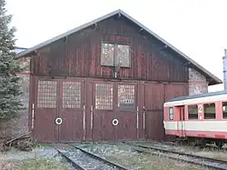 Der denkmalgeschützte Lokschuppen BBÖ 629