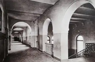 Gang im zweiten Stock