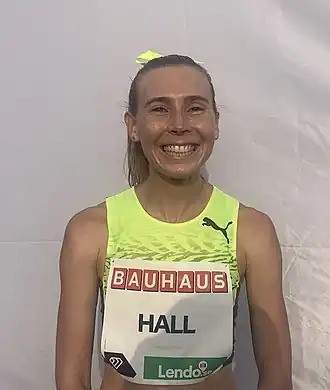 Linden Hall – Rang&nbsp;neun