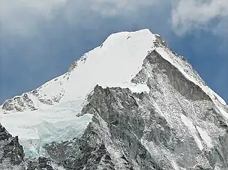 Gipfelaufbau des Lingtren von Süden aus gesehen