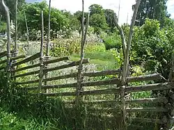 Zaun beim Kräutergarten