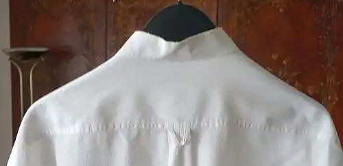 „Locker-Loop“-Hemd