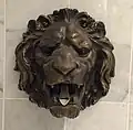 Diese Löwenköpfe dienten bis in die sechziger Jahre als Wasserspeier