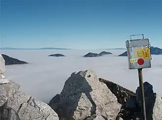 Gipfel mit Gipfelbuch