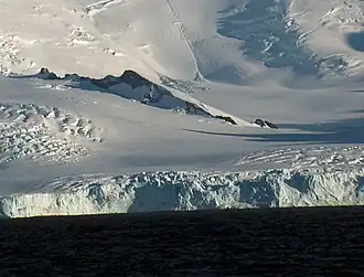 Blick von der Bransfieldstraße auf den Ludogorie&nbsp;Peak