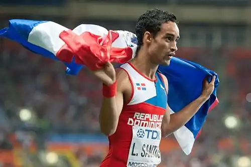 Luguelín Santos, hier nach dem Gewinn seiner Bronzemedaille über 400&nbsp;Meter – ausgeschieden als Siebter in 21,13&nbsp;s