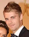 Luke Mitchell (2011)