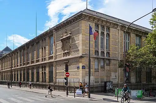 Rue de Vaugirard / Boulevard Pasteur: Lycée Buffon