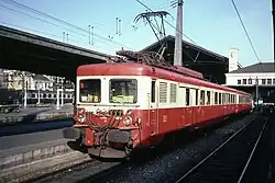 Triebwagen der Baureihe Z&nbsp;7100 an den östlichen Stumpfgleisen, 1984