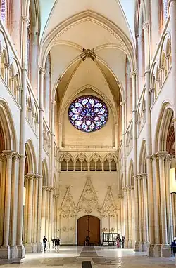 Blick nach Westen mit großer Rosette