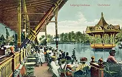 Terrasse und Musikpavillon