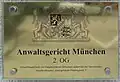 Schild des Anwaltsgerichts für den Bezirk der Rechtsanwaltskammer München in der Marienstraße 14–16