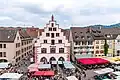 Münstermarkt mit dem Kornhaus auf der Nordseite