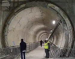 Rohbau eines im Schildvortrieb erstellten Metro-Tunnels anlässlich eines Tags der offenen Tür (Bukarest)