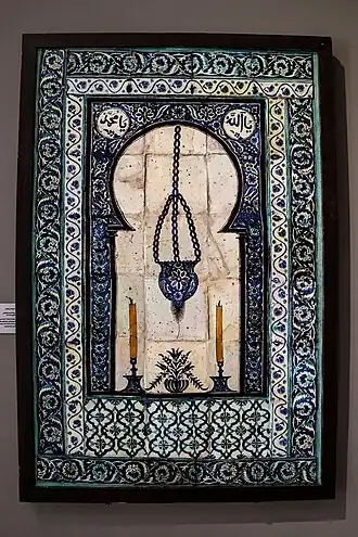 Bemaltes Paneel von Keramikplatten mit transparentem Glasurüberzug, 17. Jahrhundert