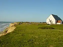 Kirche und Steilküste 2004.