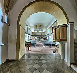 Blick zu Empore und Orgel (2024)