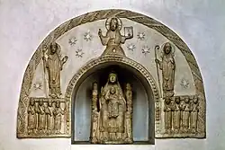 Madonna mit Jesuskind ins Gewölbe des Südturms verlagert