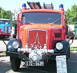 Eckhauber der 1.&nbsp;Generation als Feuerwehrfahrzeug mit Vorbaupumpe