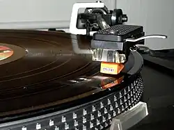 Tonabnehmer, Tonarm, Stroboskop