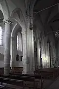 Mittel- und nördliches Seitenschiff