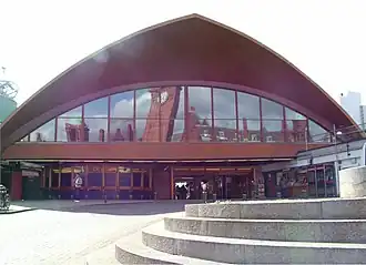 Empfangsbereich des Bahnhofs