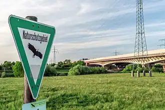 Blick Richtung Autobahnbrücke