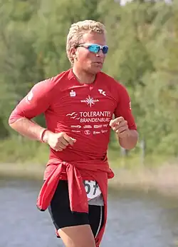 Marcel Heinig läuft durch Schweden beim Transeuropalauf, 2009
