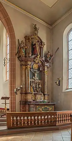 Rechter Seitenaltar „Maria im Leid“