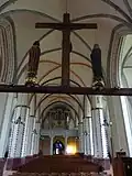 Blick durch das Mittelschiff nach Westen