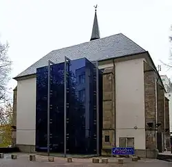 Westchor aus blauem Glas 2006